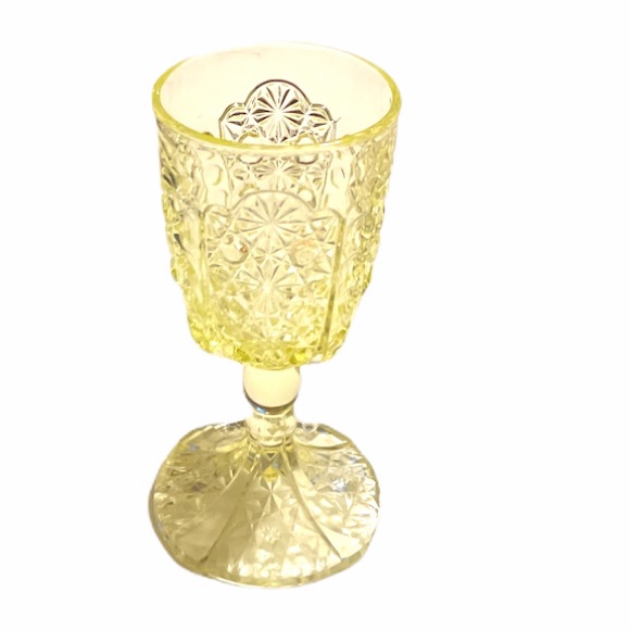 🚫SOLD🚫e🅱️y Water Goblet Daisy Vaseline Glass - Picture 6 of 7